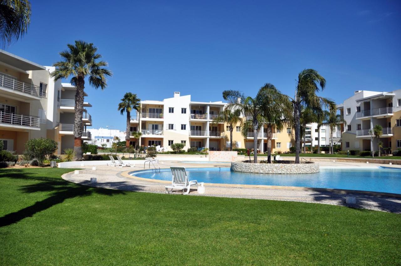 Sea And Pool At Vila Da Praia Alvor Extérieur photo