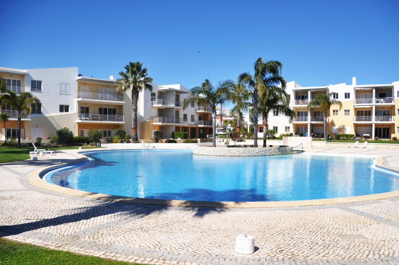 Sea And Pool At Vila Da Praia Alvor Extérieur photo